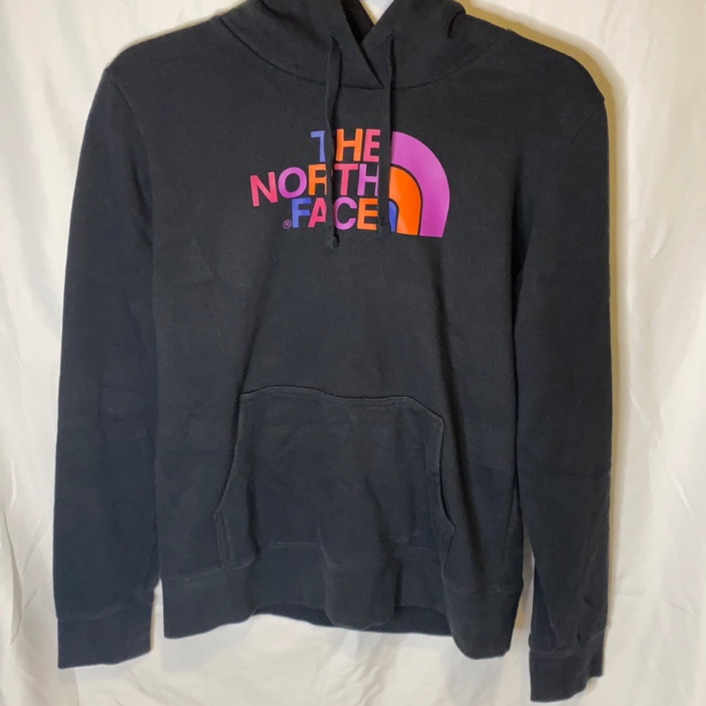 Women’s The North Face Sweater